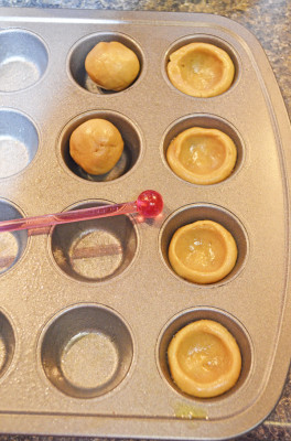 Peanut Butter and Jelly Cookie Cups #cookies #peanutbutterandjelly