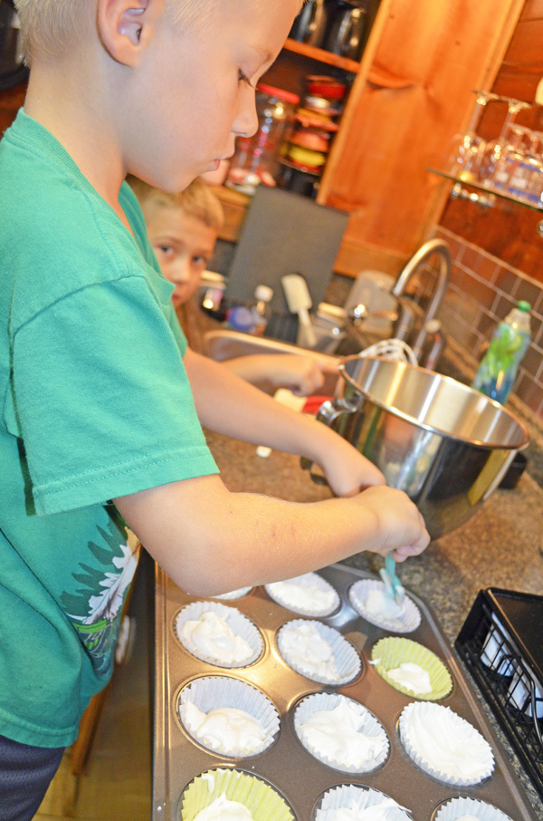 Coconut Cupcakes @ 3GLOL