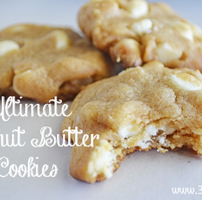 Ultimate Peanut Butter Cookies #peanutbuttercookies #cookies #whitechocolatechips