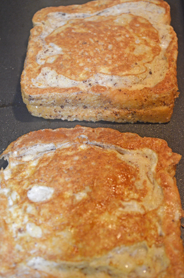 Apple Pie Stuffed French Toast by 3GLOL.net