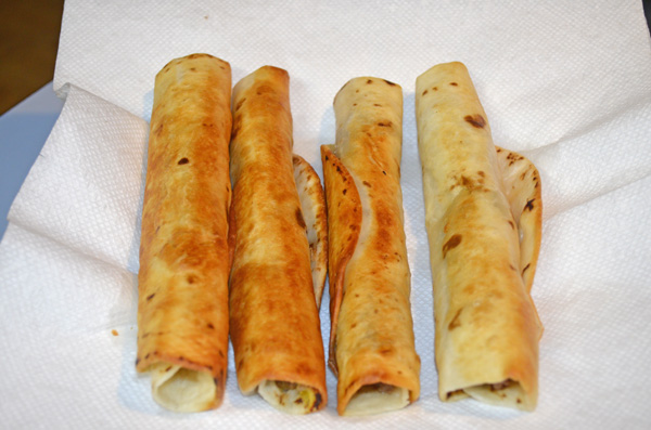 Homemade Beef and Cheese Taquitos by 3GLOL.net