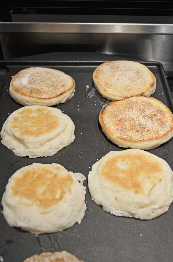 Sausage and Egg Muffin by 3GLOL.net