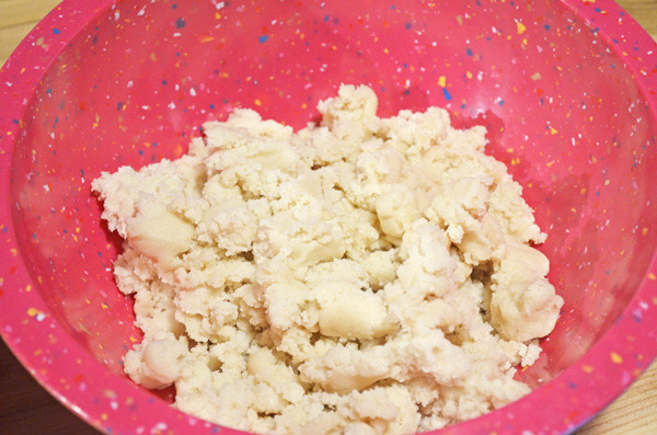 White Chocolate Chip Sugar Cookie Bars by 3glol.net