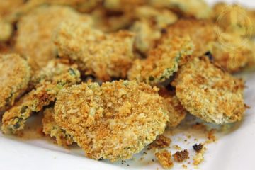 Close up of Easy Air Fryer Fried Pickles