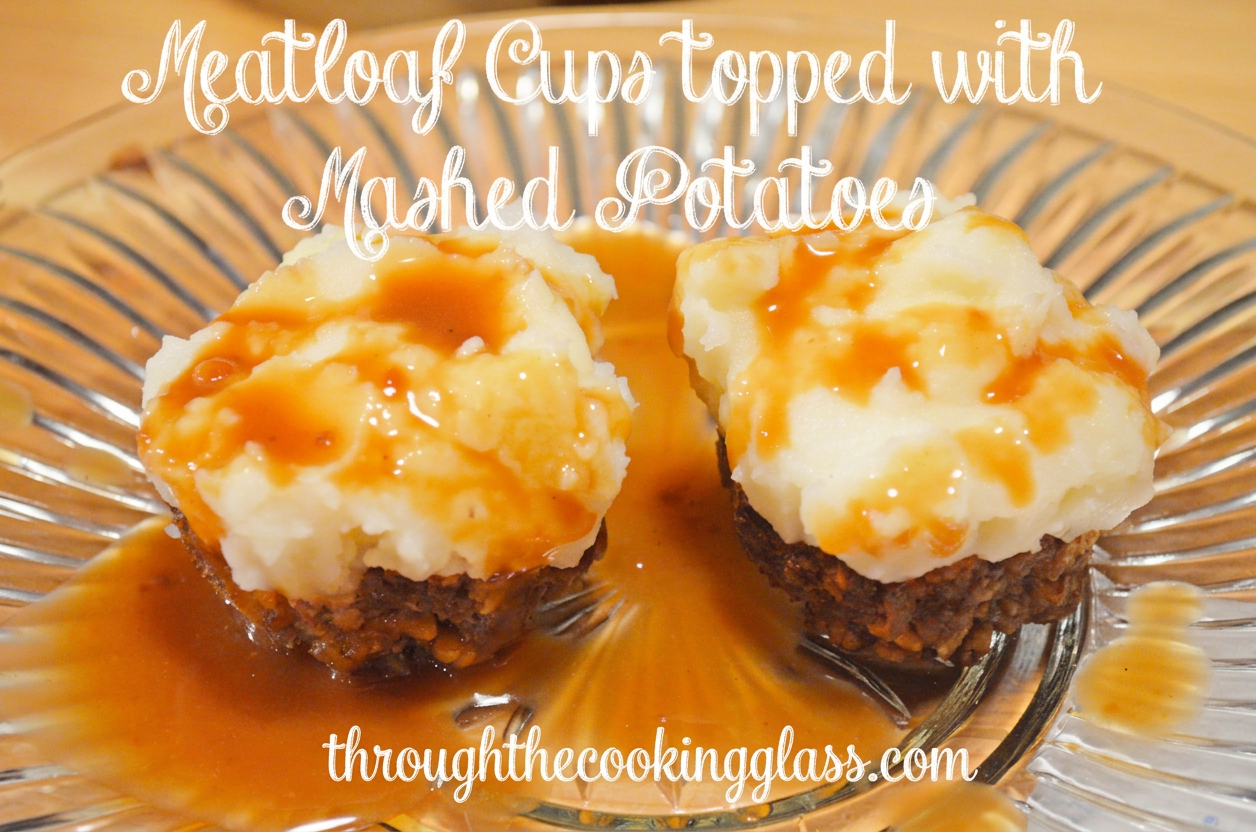 Meatloaf Cups topped with Mashed Potatoes Meatloaf Cups topped with Mashed Potatoes