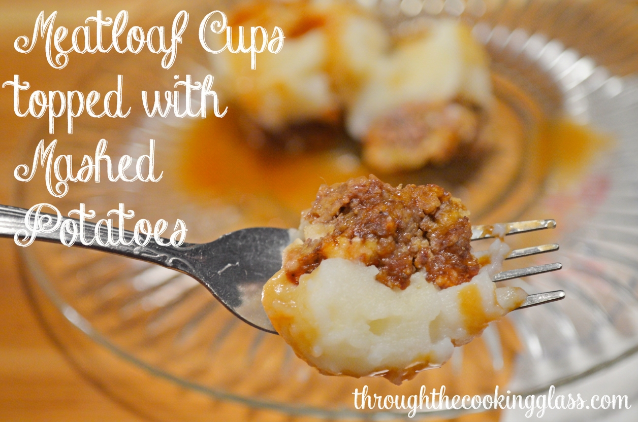 Meatloaf Cups topped with Mashed Potatoes Meatloaf Cups topped with Mashed Potatoes